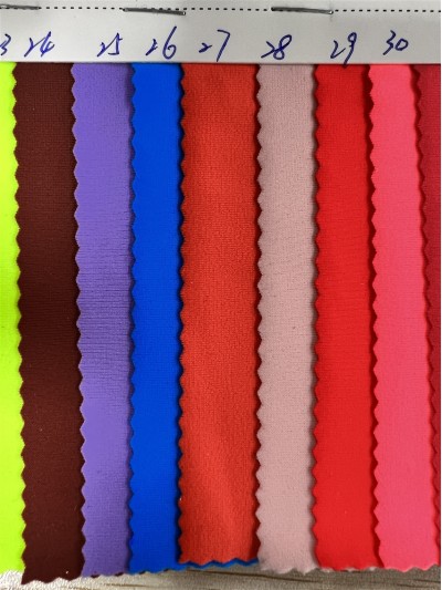 DG-BT recycled nylon matte Lycra Composition: 82% recycled nylon 18% spandex Weight: 200g/㎡ Width: 150CM back view